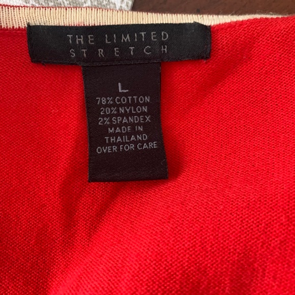 Red sweater - Picture 3 of 3